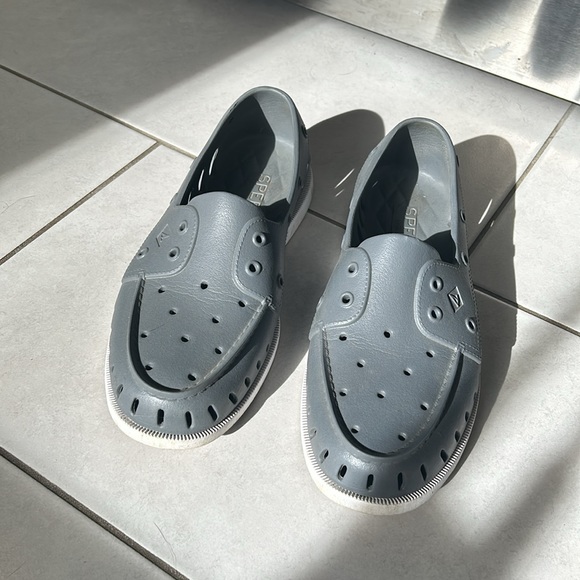 Size 11 Sperry Top~Siders - Picture 2 of 4